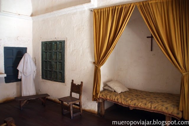 Habitación de una monja en el Monasterio de Santa Catalina (la monja no quería salir en la foto)(Es broma, es una figura)