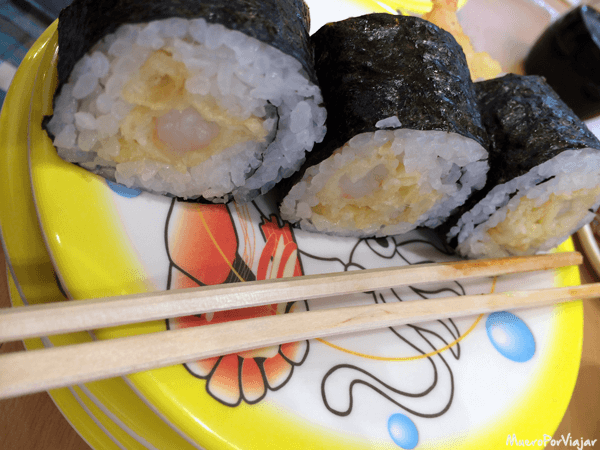 Esto es un básico y algo muy recomendable, el sushi de Japón es muy variado y está buenísimo!