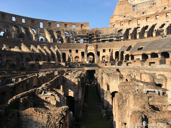El coliseo de Roma desde dentro