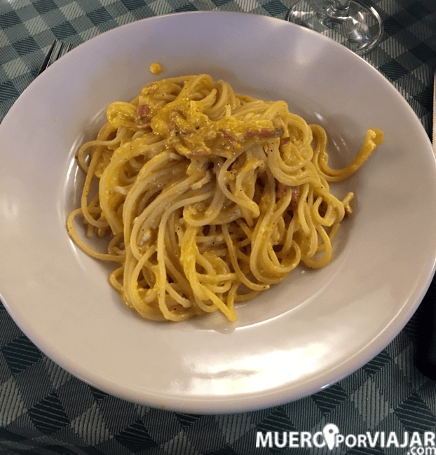 Plato de pasta en el restaurante Carlo Menta