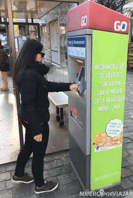 Máquina de tickets de transporte público en Bruselas