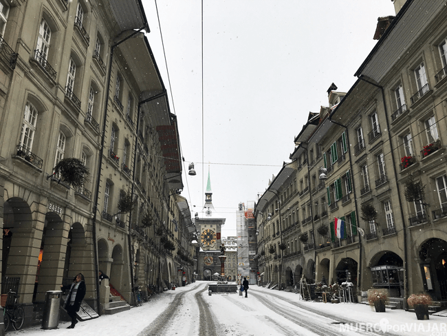 La bonita Marktgasse con la nieve queda espectacular