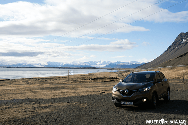 Carretera sin asfaltar en Islandia 