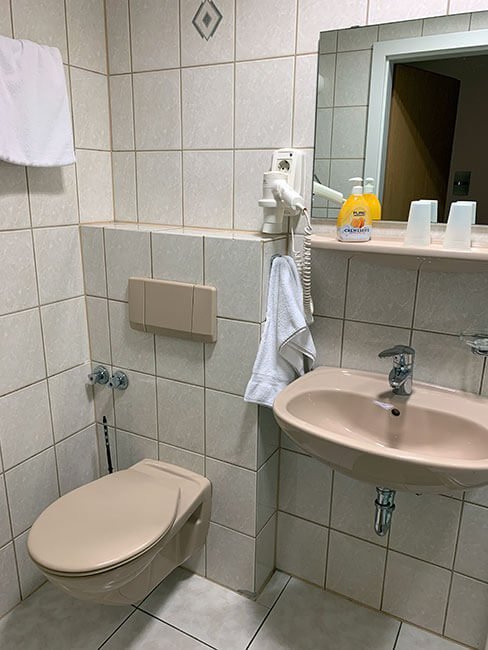 Baño de nuestra habitación en Trier - Alemania