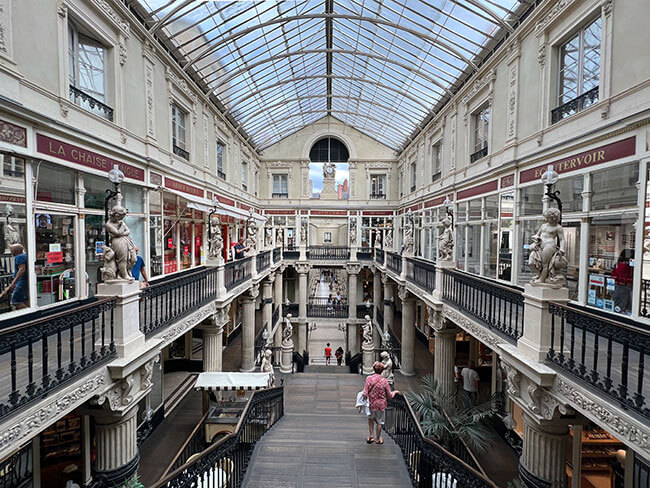 Passage Pommeraye, uno de los imprescindibles de Nantes Passage Pommeraye, uno de los imprescindibles de Nantes