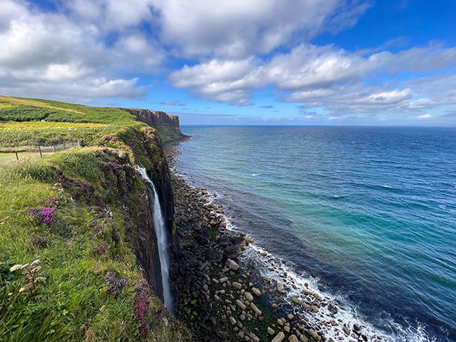 Qué ver en ls Isla de Skye: Kilt Rock and Mealt Falls Qué ver en ls Isla de Skye: Kilt Rock and Mealt Falls