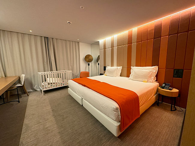 Lumen Hotel & The Lisbon Light Show